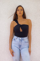 ALMUDENA NEGRO