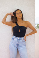 ALMUDENA NEGRO