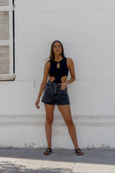 SHORT MARA TACHAS NEGRO